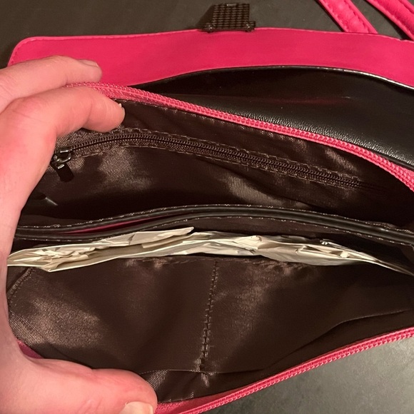 Crossbody Clutch Bag Push Lock Removable Strap Multi-pocket Wallet NWT - Picture 10 of 17